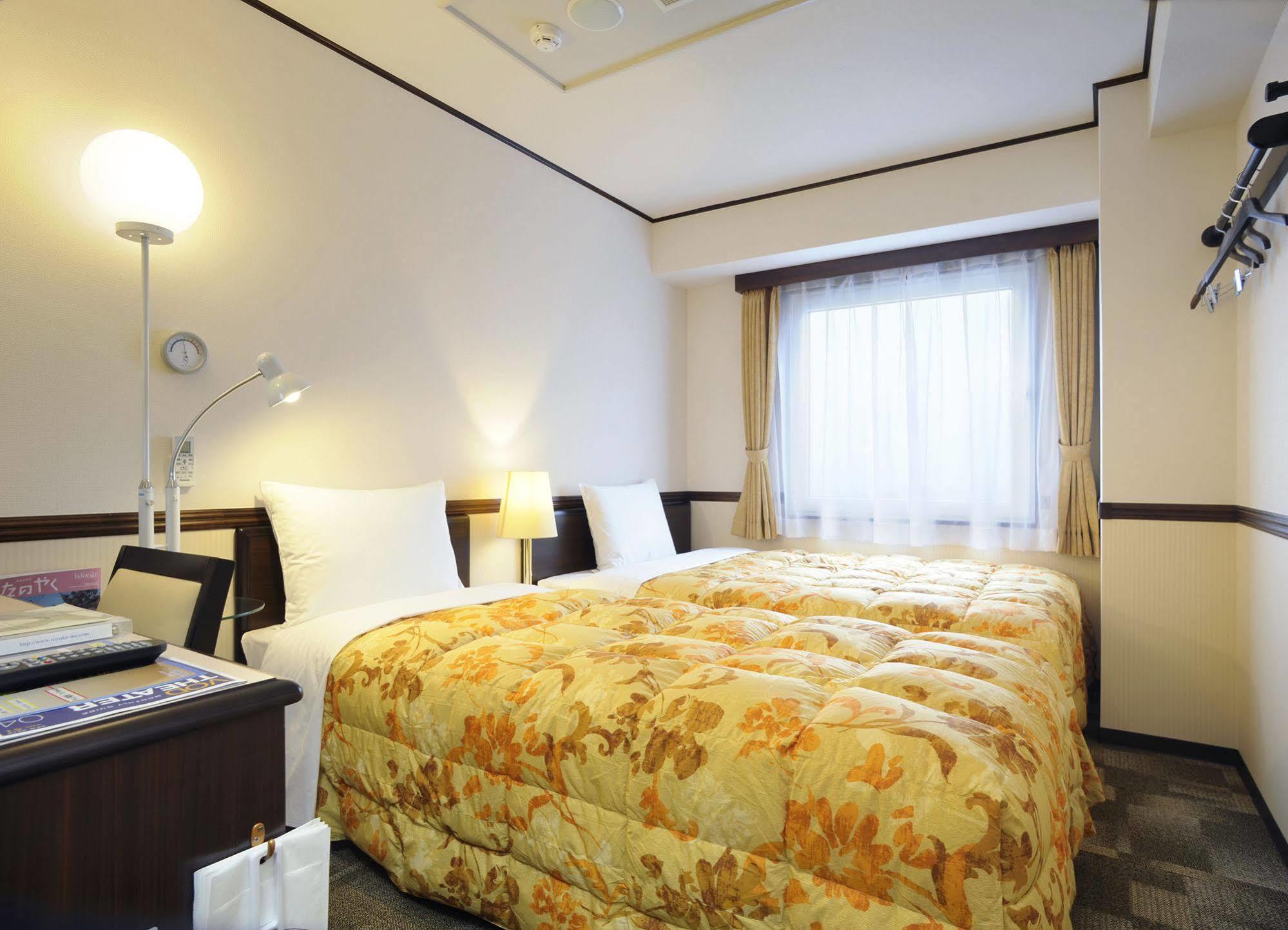 Toyoko Inn Fujisan Numazu Eki Kita Guchi No 2 Bagian luar foto